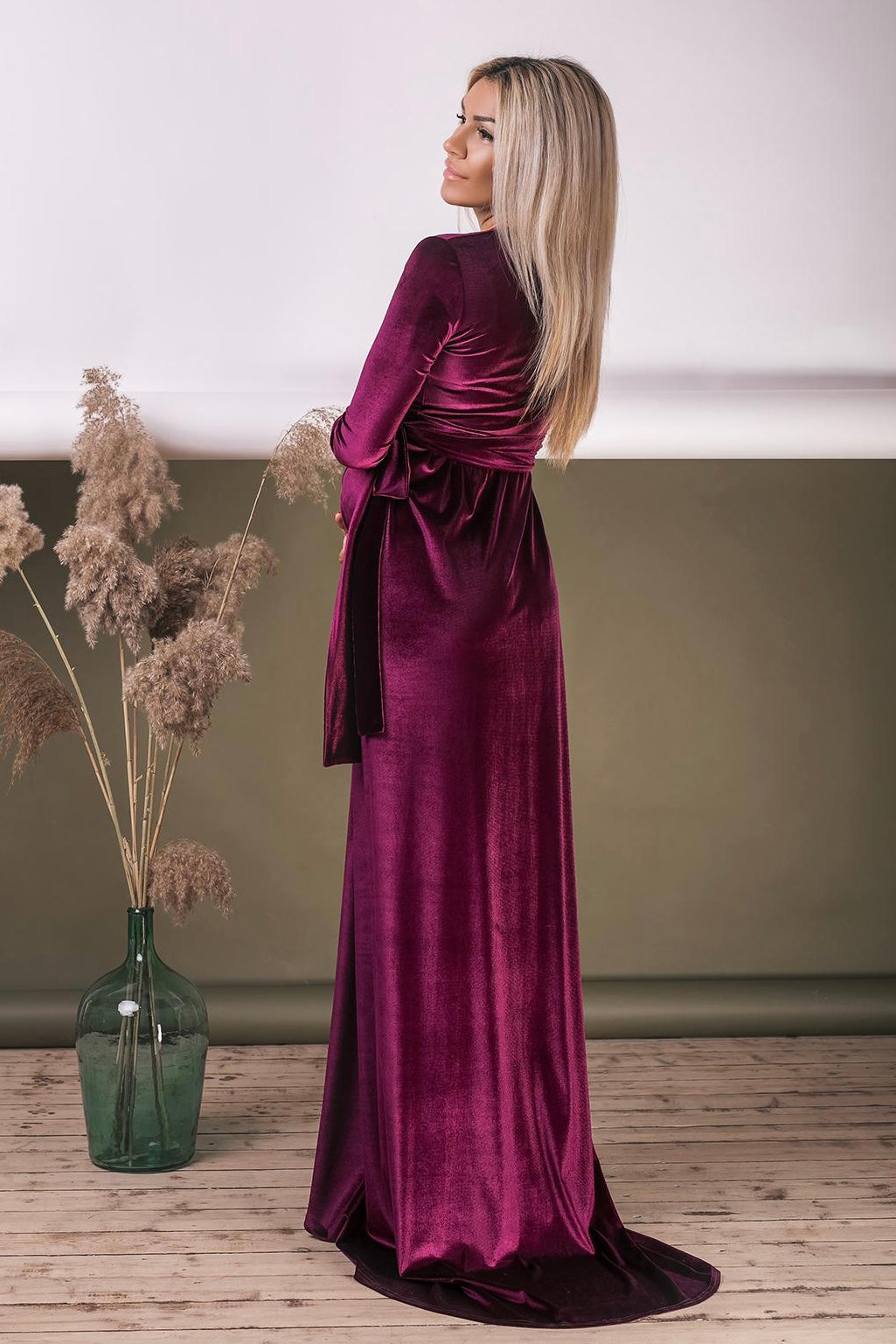 Elegant Velvet Maternity Gown with Train – Maxi Wrap Style - Balvory