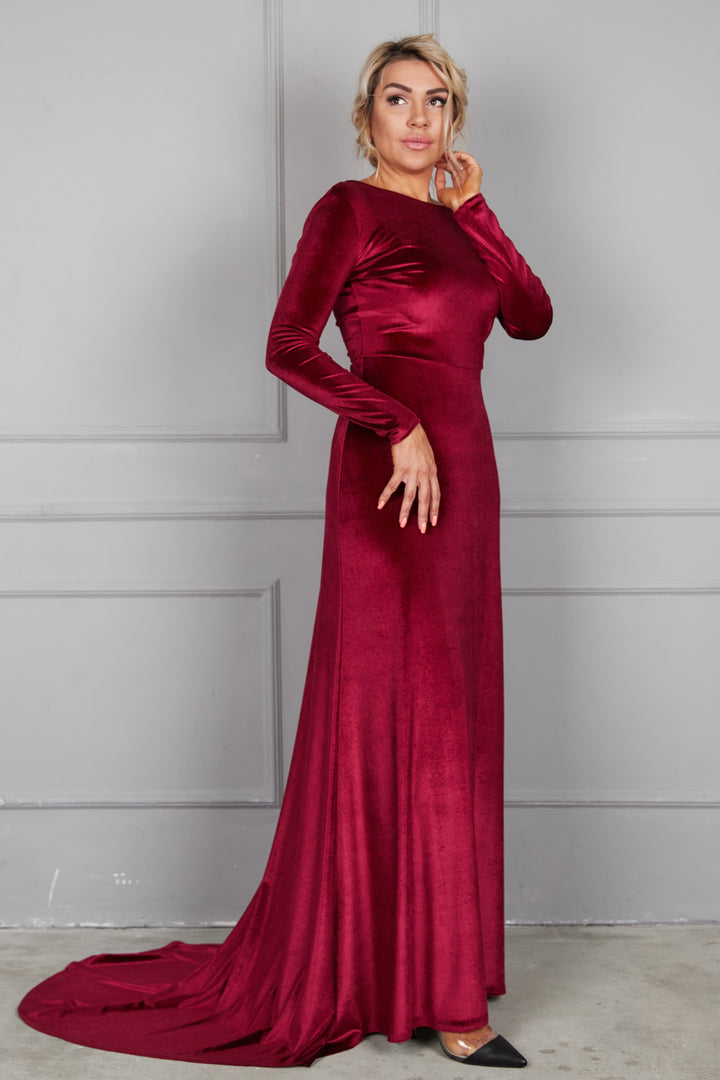 Long-Sleeve Velvet Evening Gown with V-Back & Sweep Train - Balvory