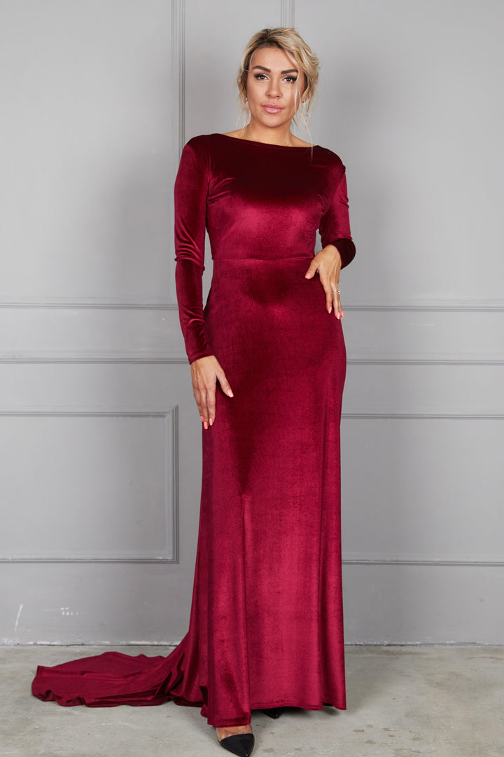 Long-Sleeve Velvet Evening Gown with V-Back & Sweep Train - Balvory