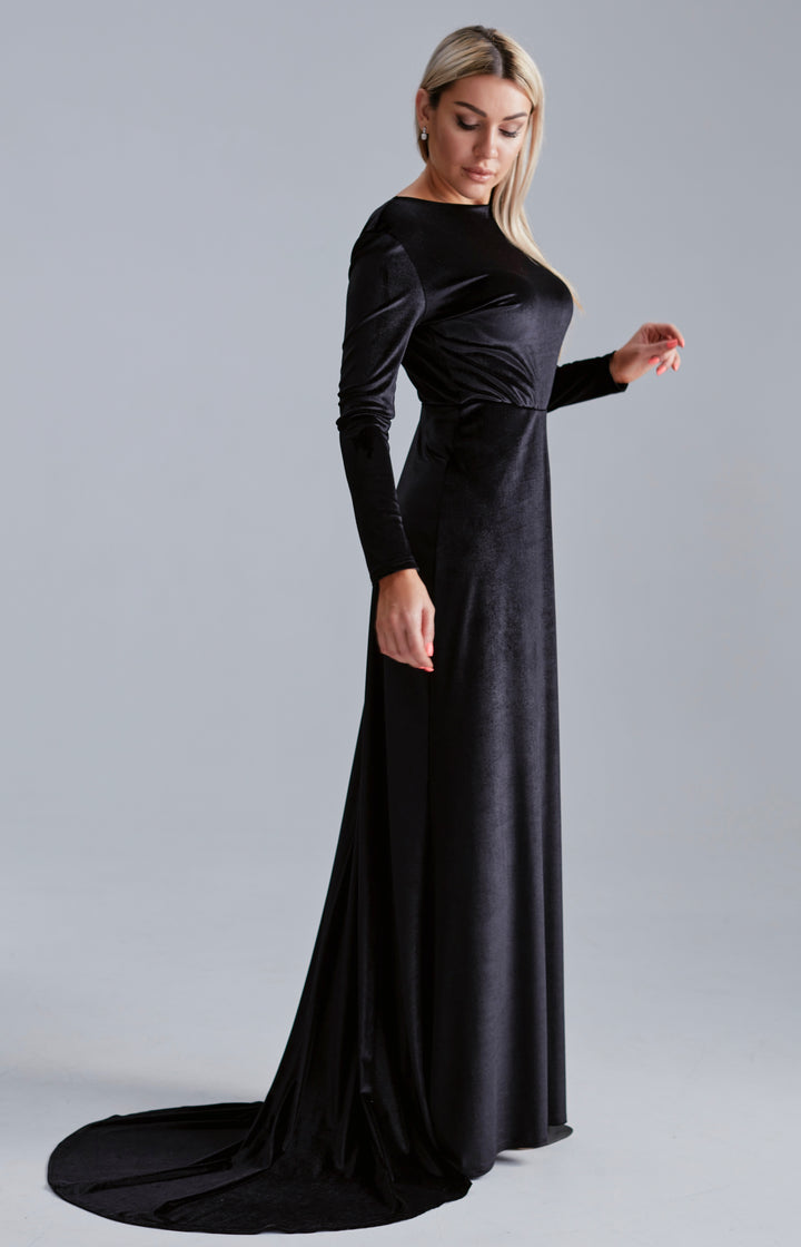 Long-Sleeve Velvet Evening Gown with V-Back & Sweep Train - Balvory